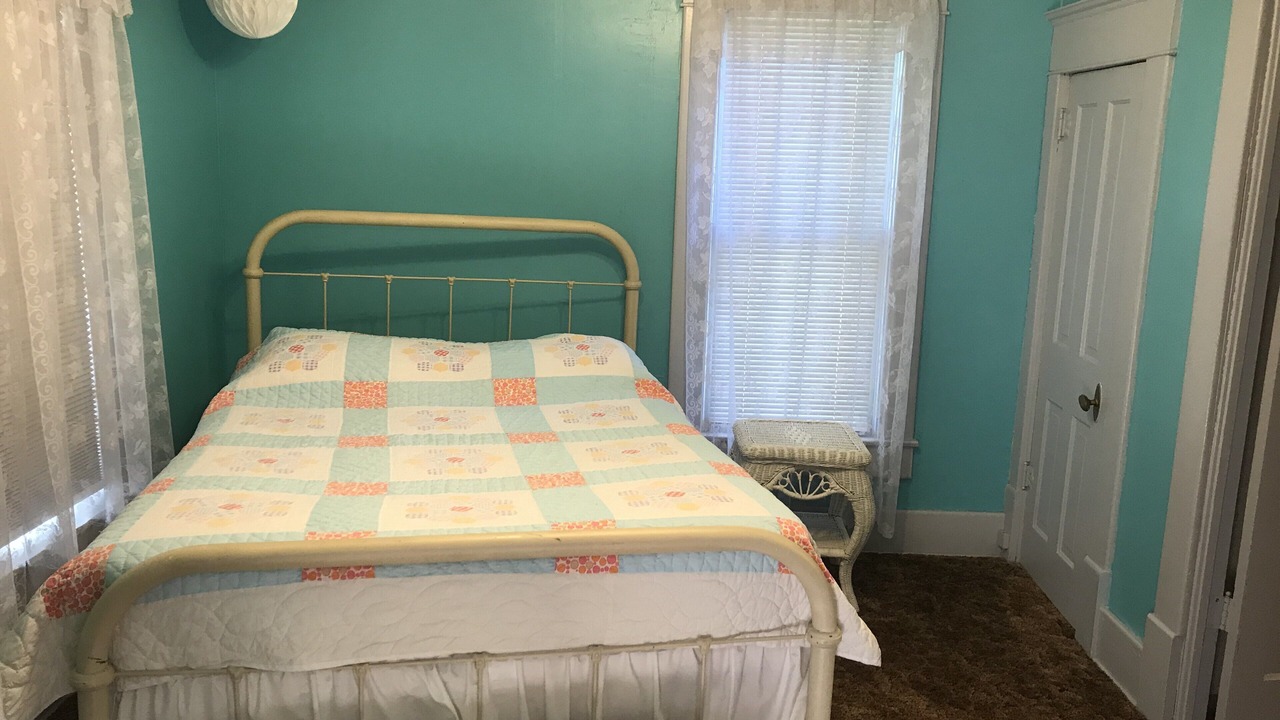 Photo of Bedroom in Hydro