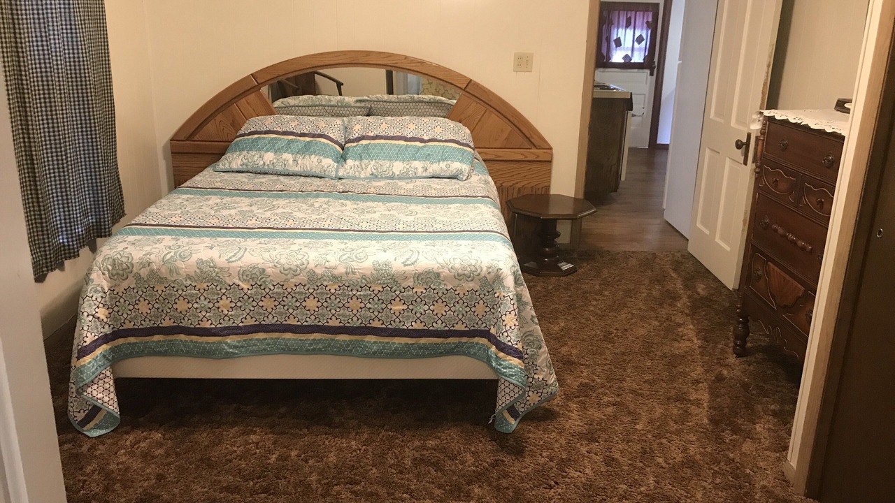 Photo of Bedroom in Hydro