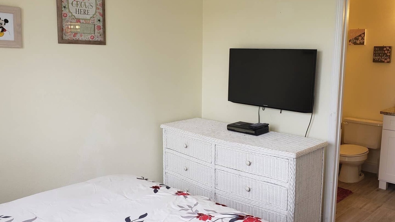 Photo of Bedroom in Lake Berkley