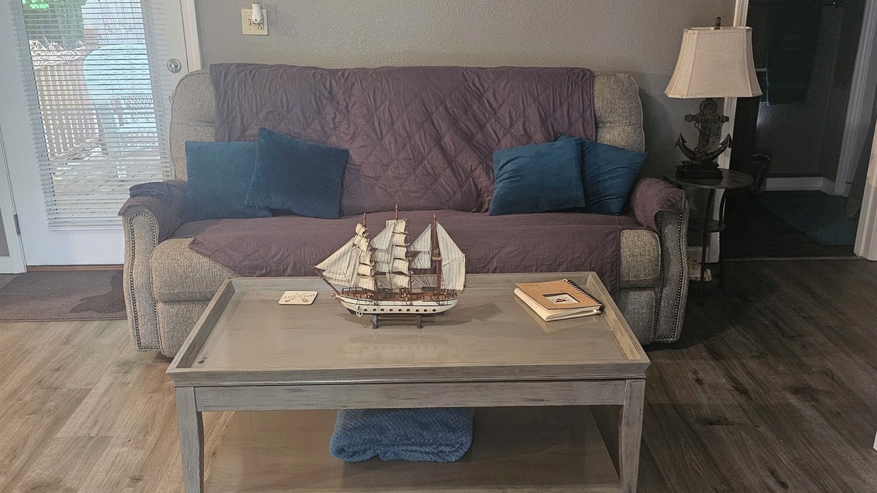 Photo of Livingroom in Kuttawa