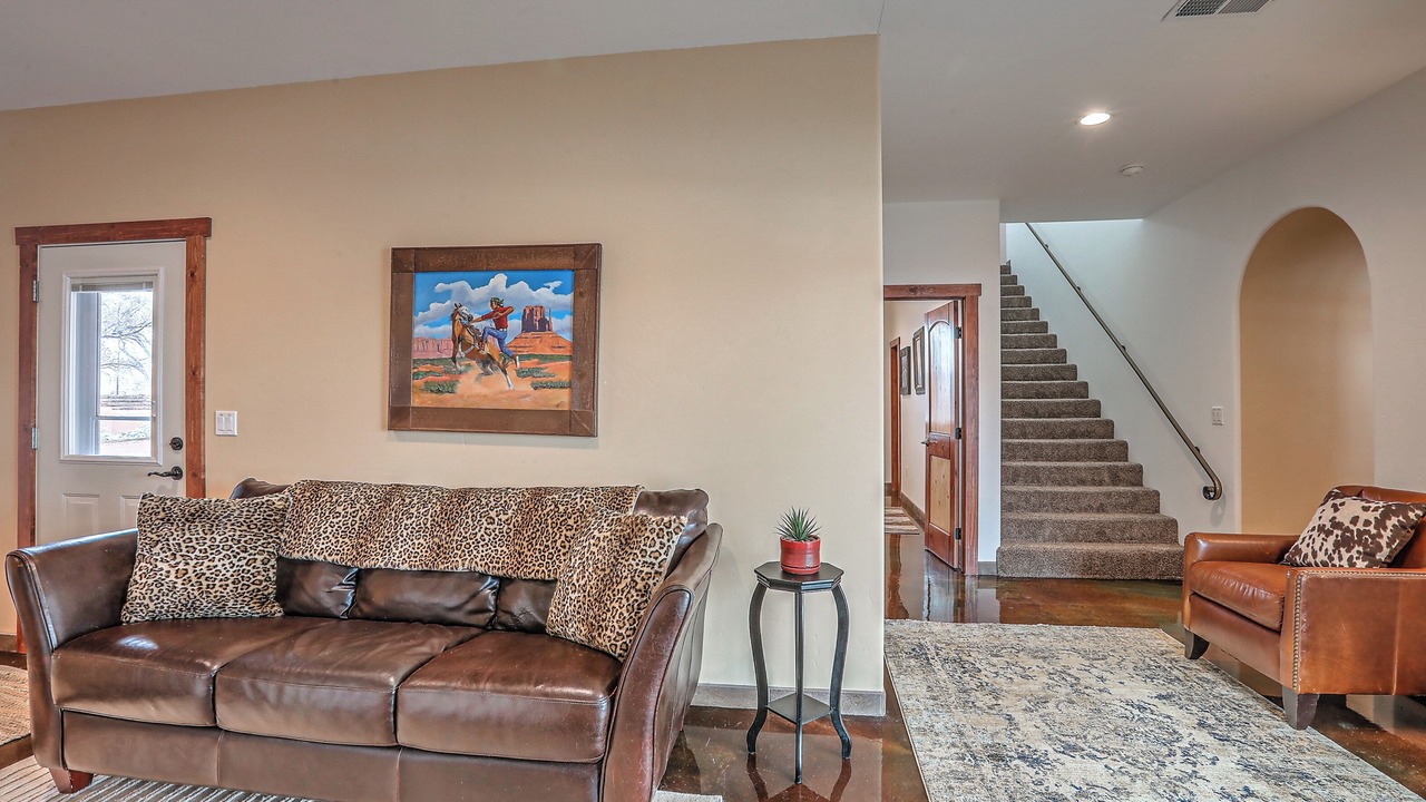 Photo of Livingroom in Bernalillo