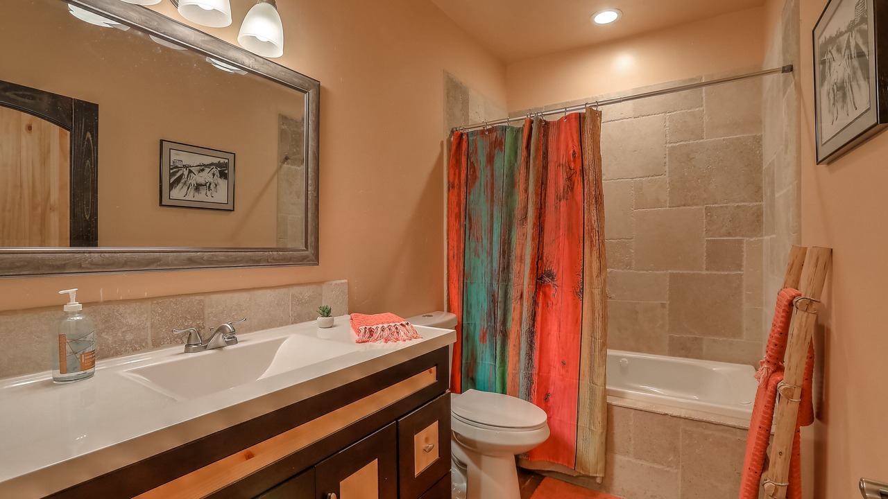 Photo of Bathroom in Bernalillo