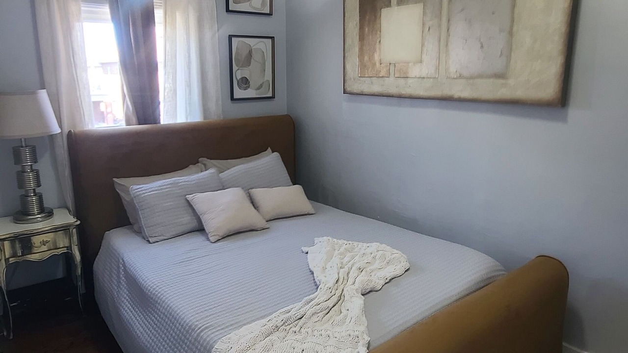 Photo of Bedroom in Oak Park