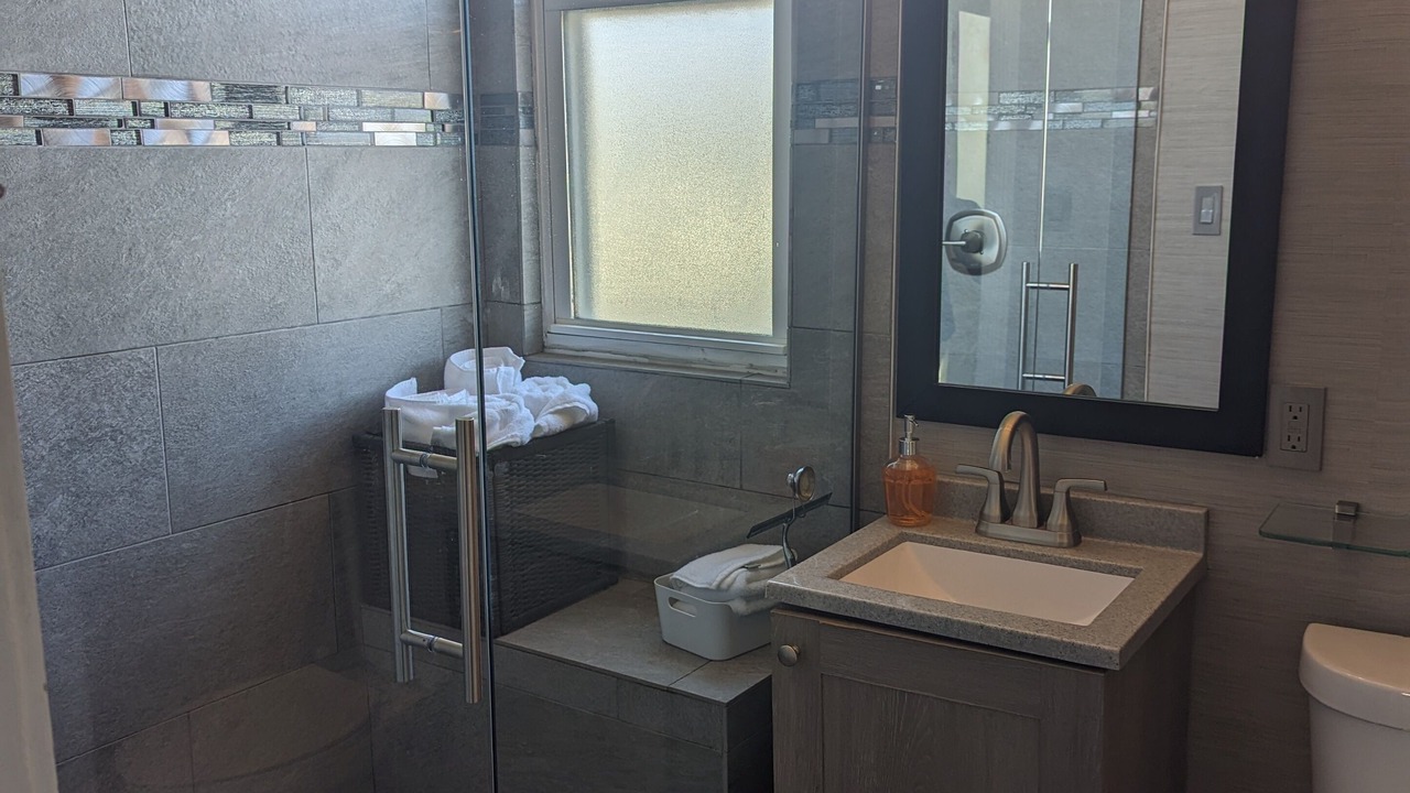 Photo of Bathroom in Oak Park