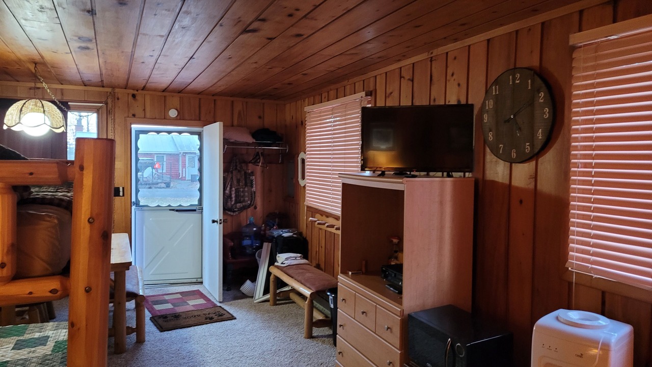 Photo of Livingroom in Three Lakes
