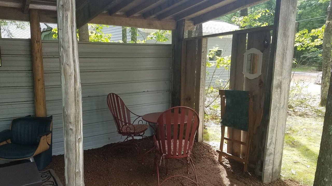 Photo of Patio Balcony in Three Lakes