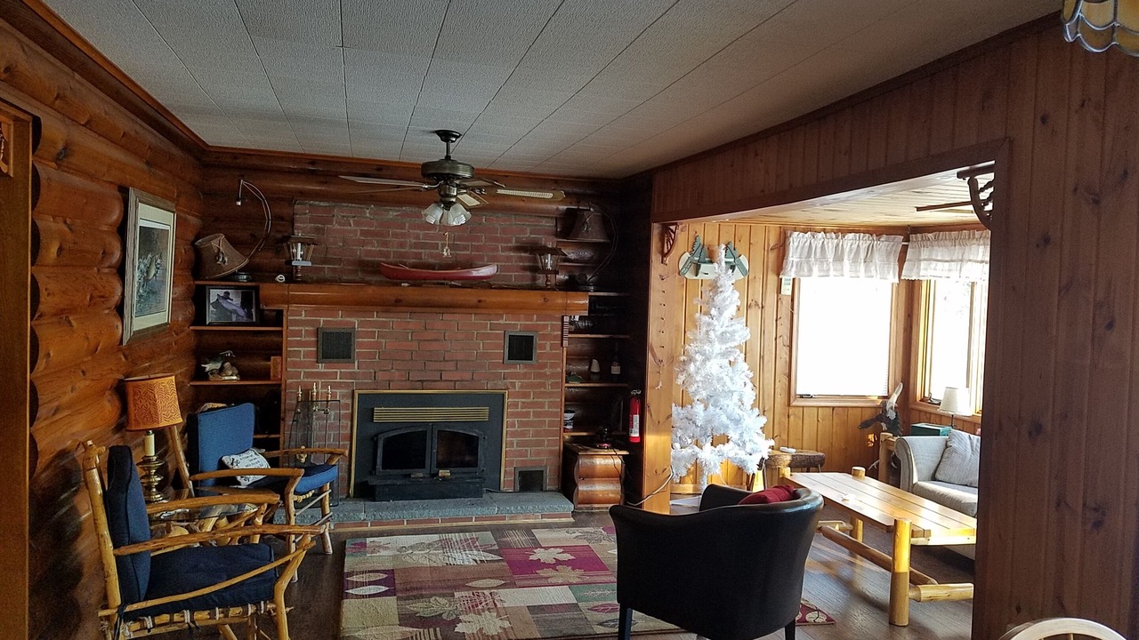 Photo of Livingroom in Three Lakes