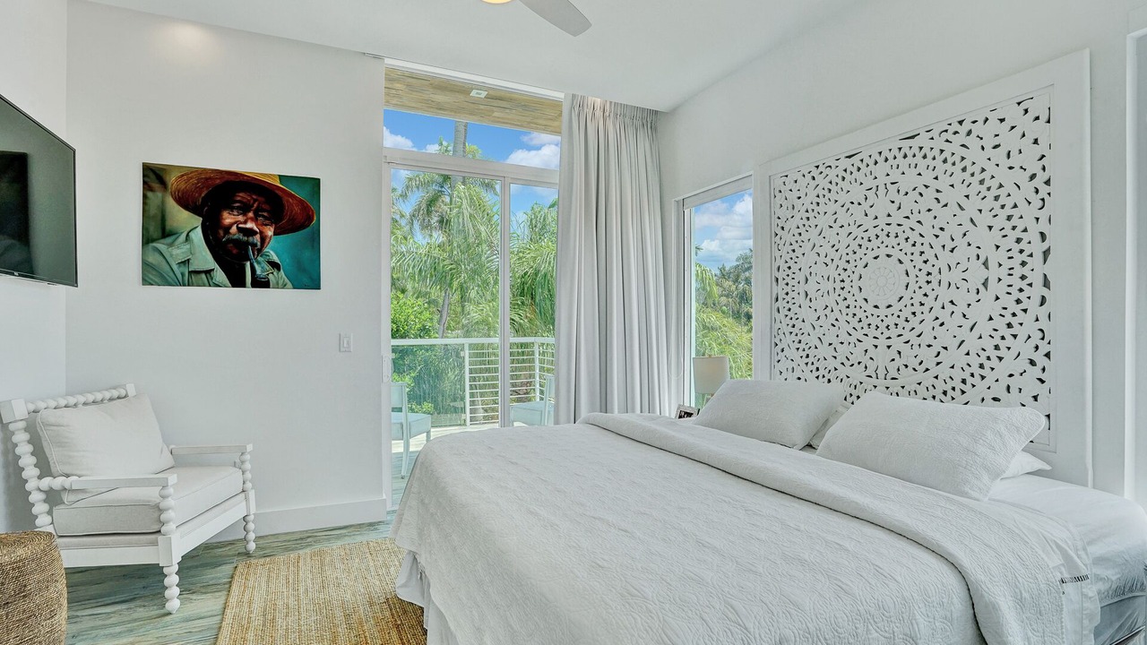Photo of Bedroom in North Bay Village