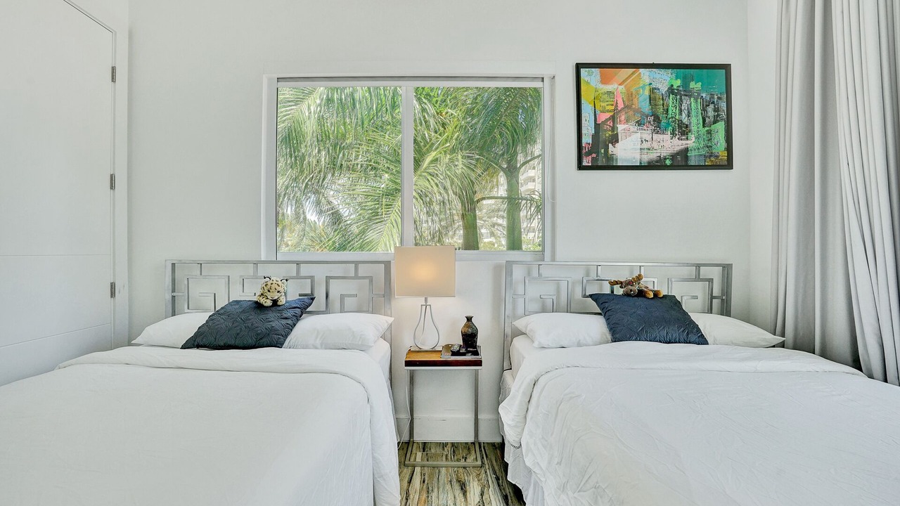 Photo of Bedroom in North Bay Village