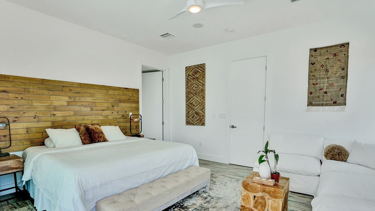Photo of Bedroom in North Bay Village