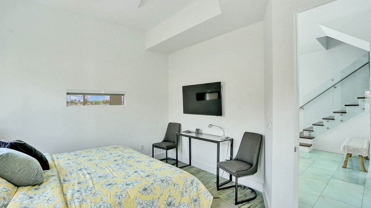 Photo of Bedroom in North Bay Village