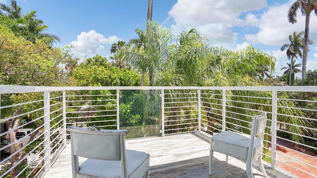 Photo of Outdoor in North Bay Village