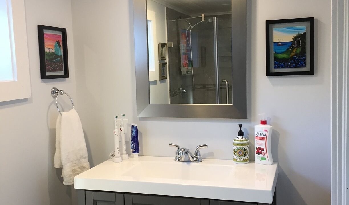 Photo of Bathroom in Salt Harbour