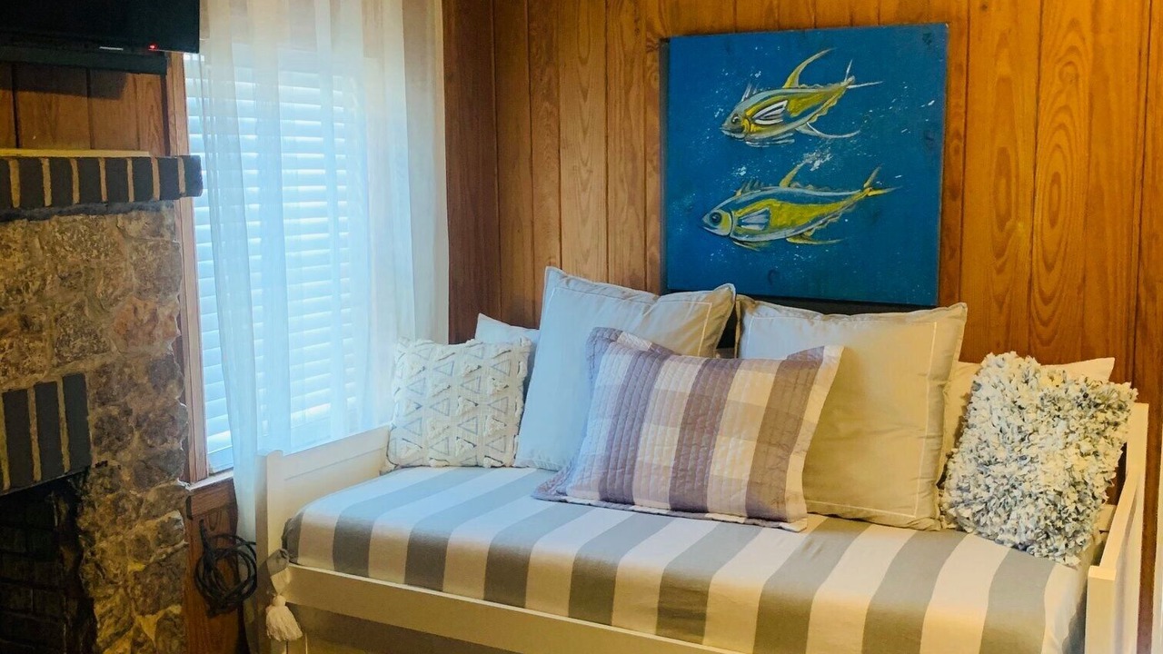Photo of Bedroom in Lake Murray of Richland