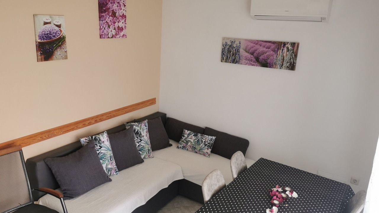 Photo of Livingroom in Drvenik Mali