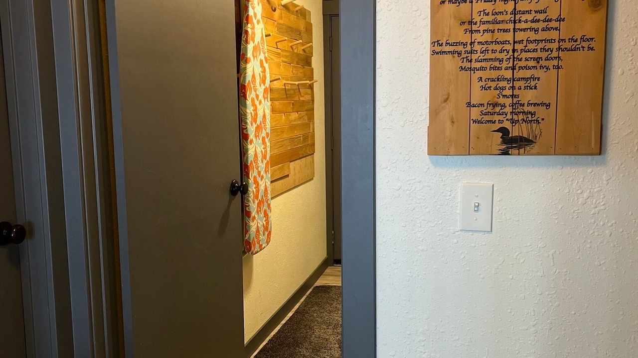 Photo of Others in Roslyn Ridge