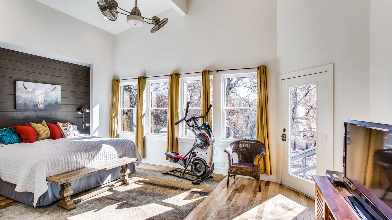 Photo of Bedroom in Hickory Creek