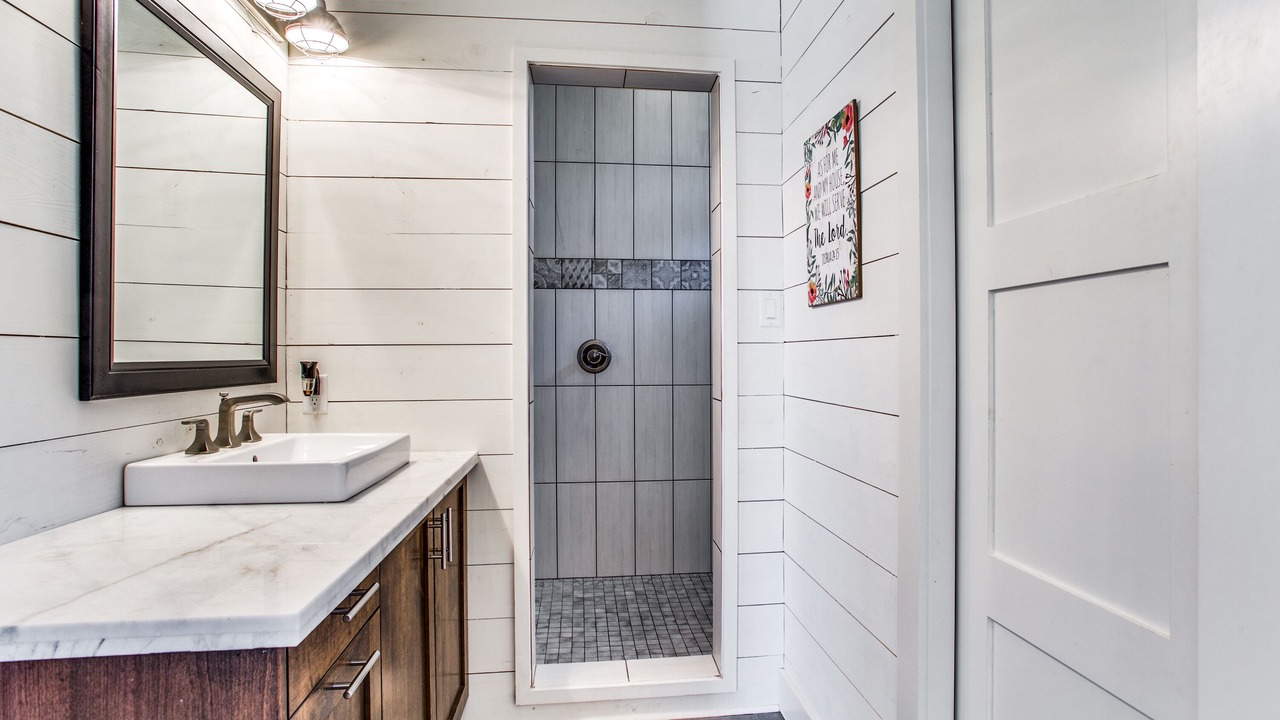 Photo of Bathroom in Hickory Creek