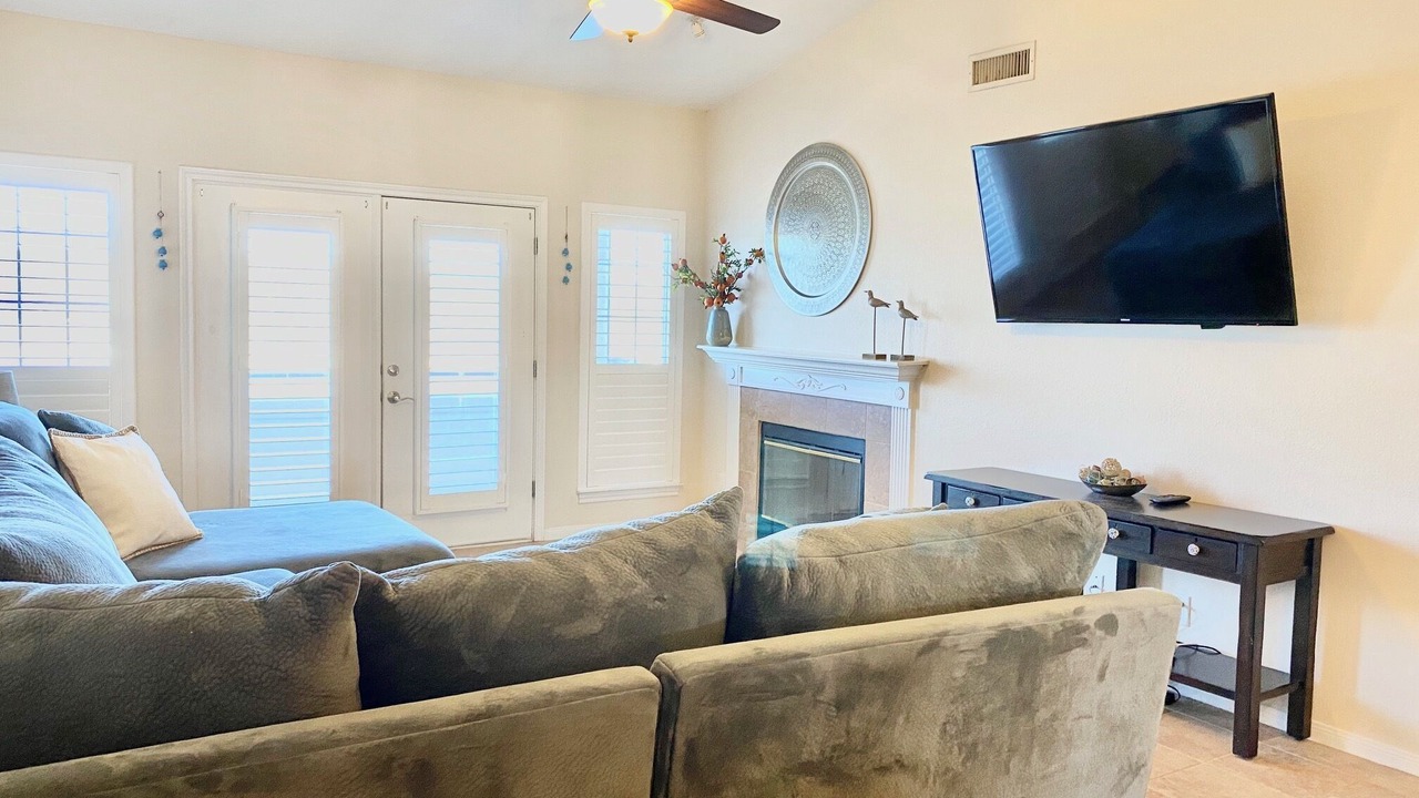 Photo of Livingroom in Highland Lake Estates