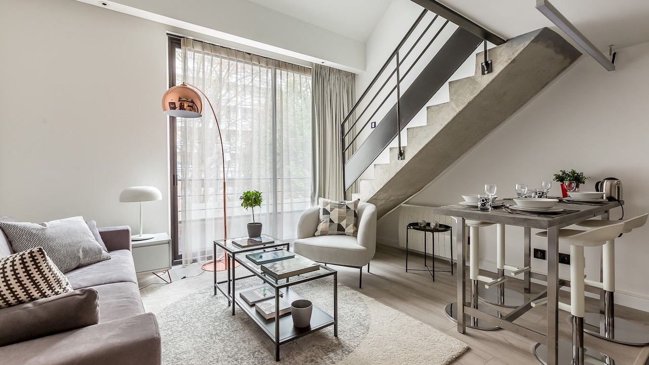 Photo of Livingroom in 15th Arrondissement