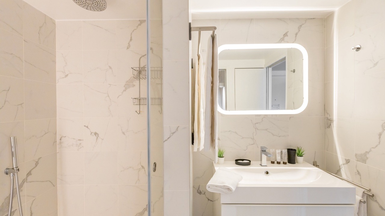Photo of Bathroom in 15th Arrondissement