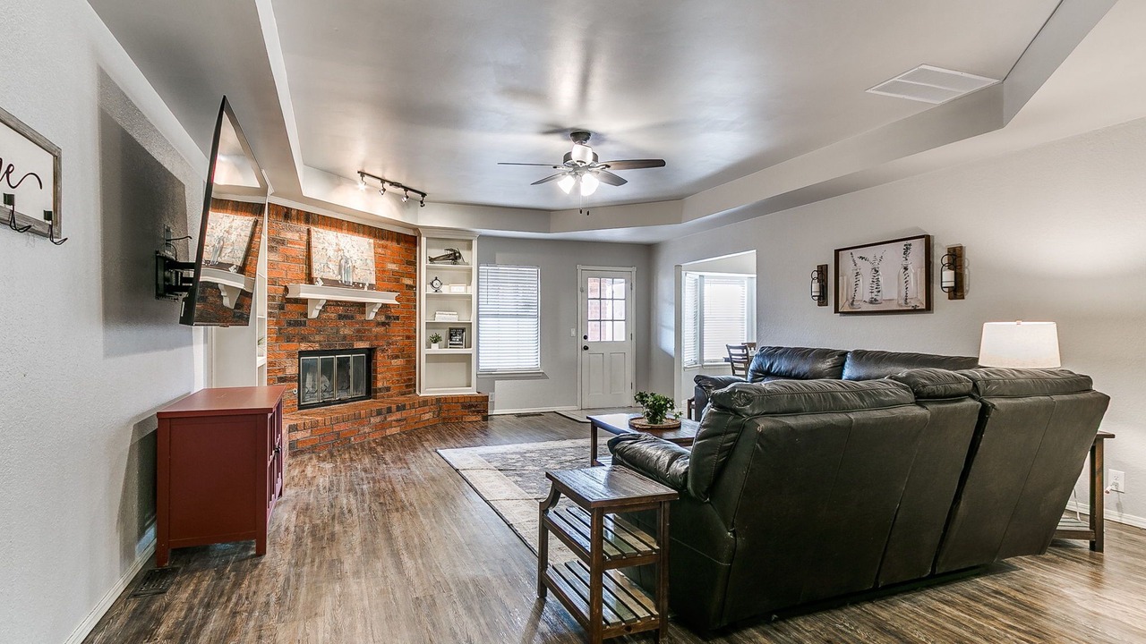 Photo of Livingroom in Edmond