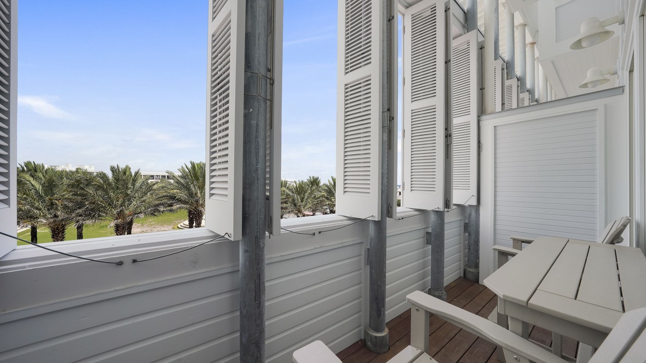 Photo of Patio Balcony in Seaside