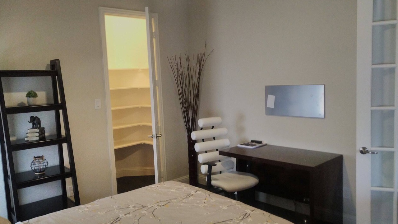Photo of Bedroom in Roanoke