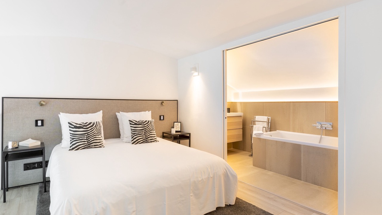 Photo of Bedroom in 15th Arrondissement