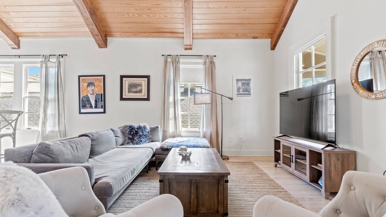 Photo of Bedroom in Uptown Historic District