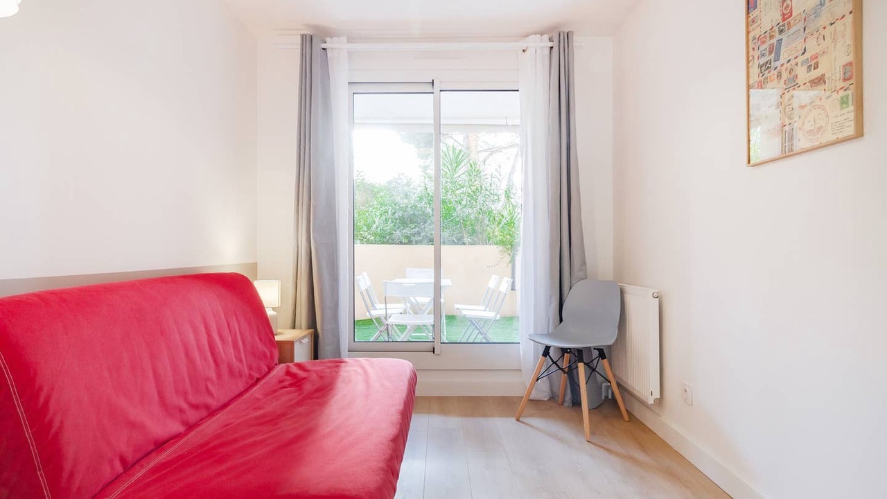 Photo of Livingroom in Minimes - Barriere de Paris