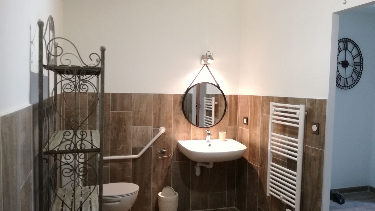 Photo of Bathroom in Ambon