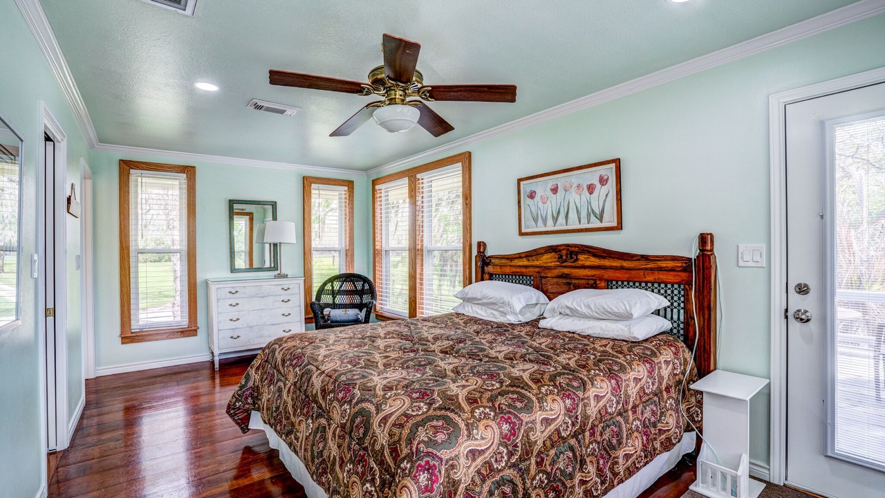 Photo of Bedroom in Brazoria