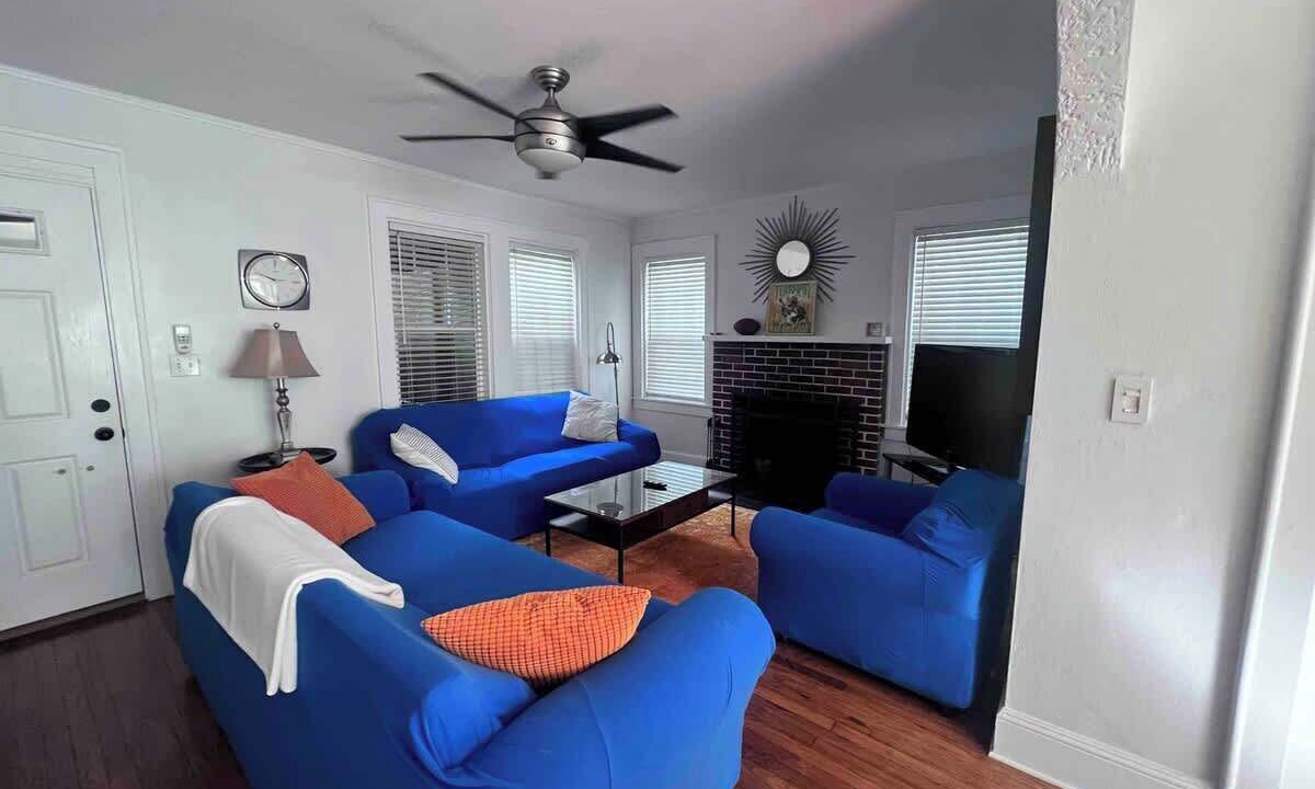 Photo of Livingroom in Gainesville