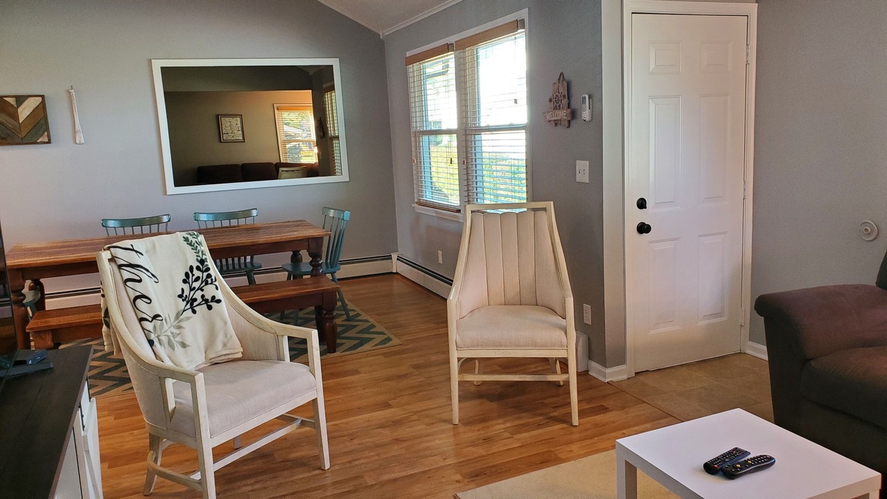 Photo of Others in Huron