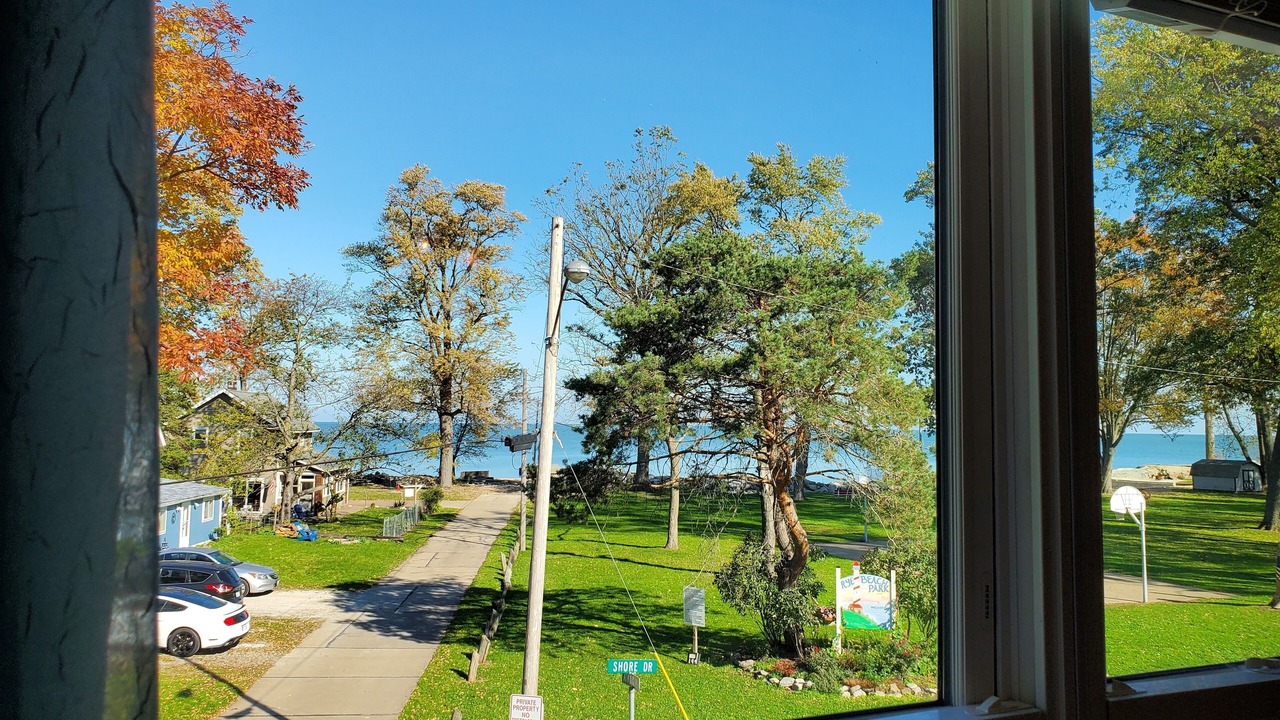 Photo of Others in Huron