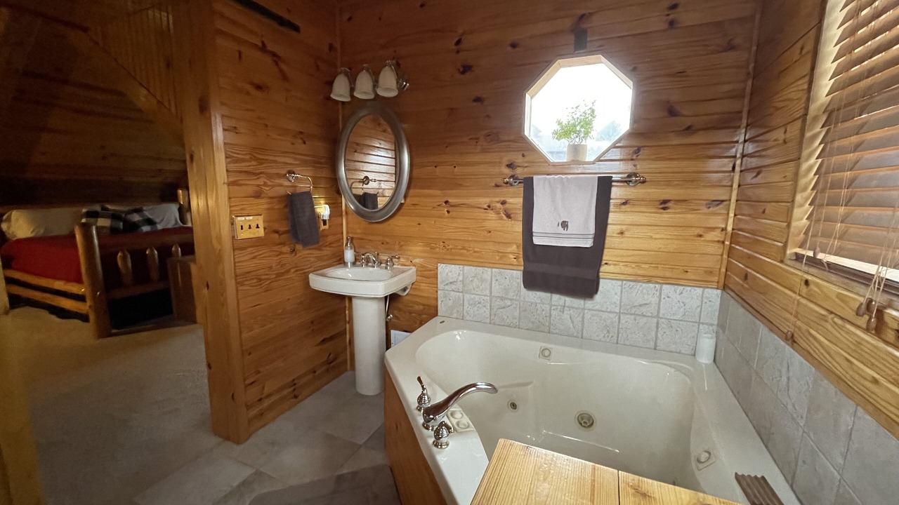 Photo of Bathroom in Eddyville