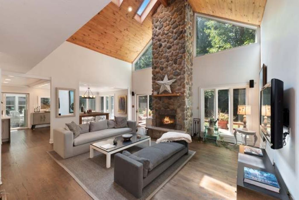 Photo of Bedroom in Harbert