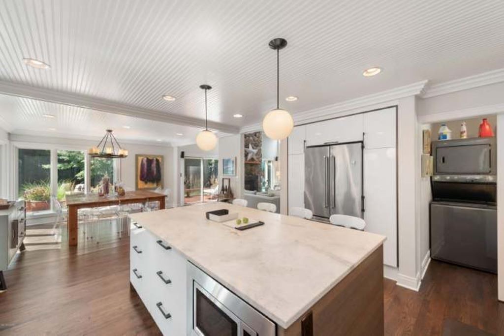 Photo of Others in Harbert