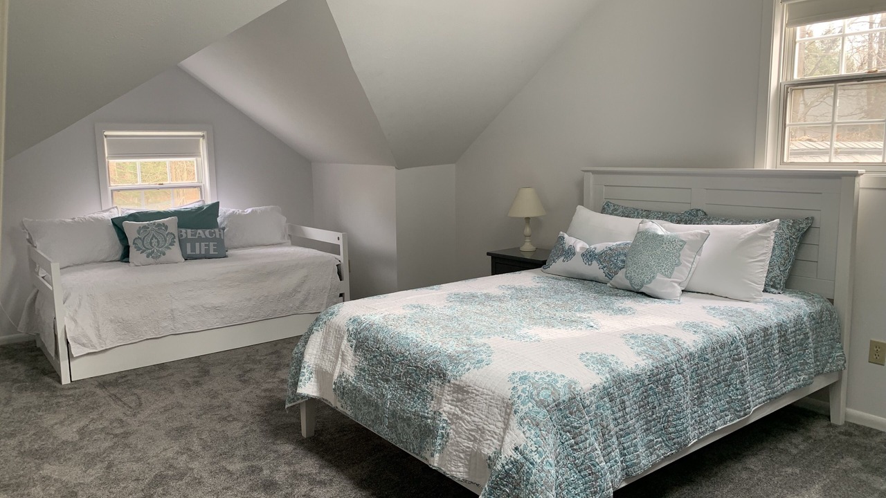 Photo of Others in Harbert