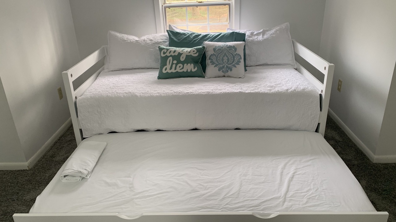 Photo of Others in Harbert