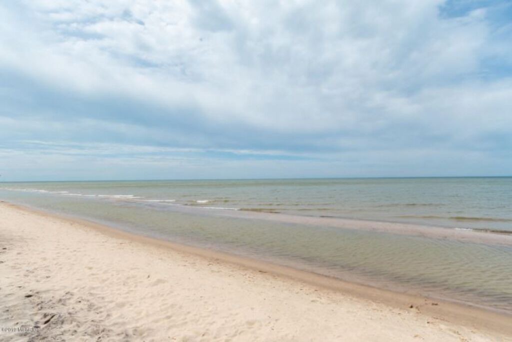 Photo of Others in Harbert