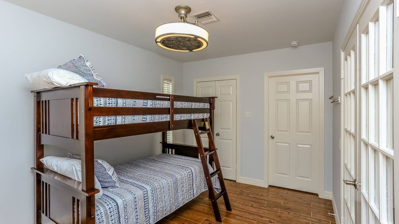 Photo of Bedroom in Braeburn