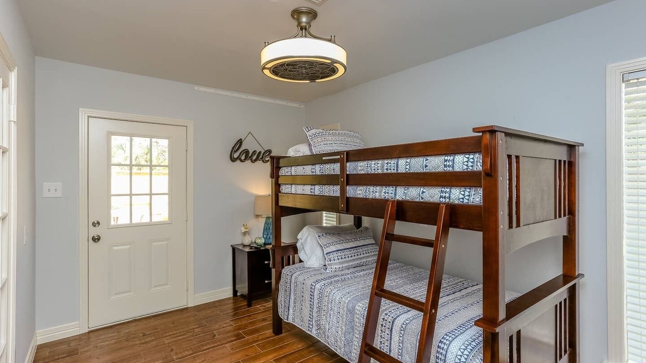 Photo of Bedroom in Braeburn