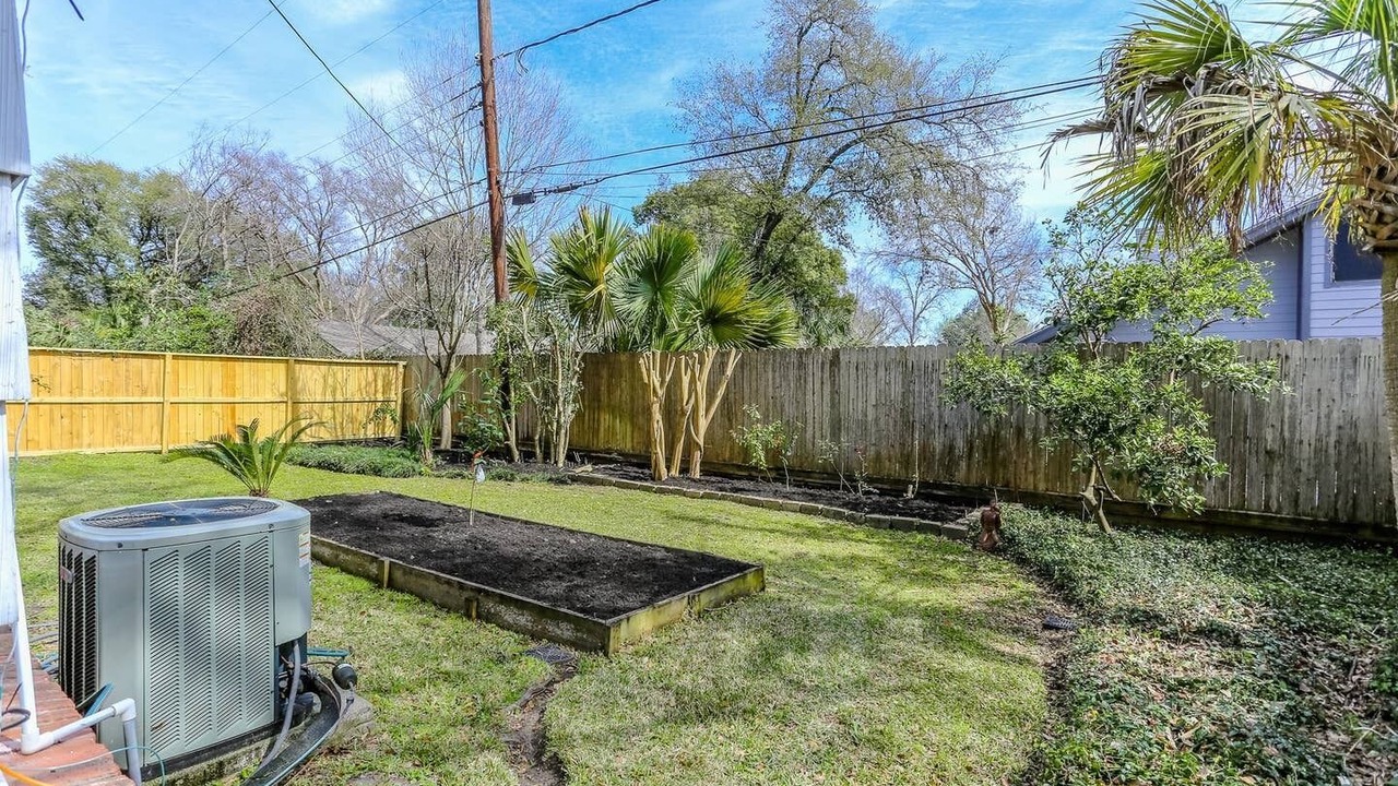 Photo of Outdoor in Braeburn