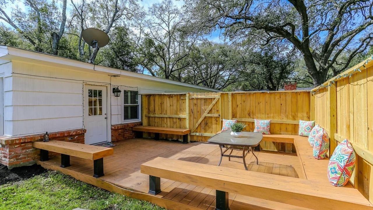 Photo of Outdoor in Braeburn