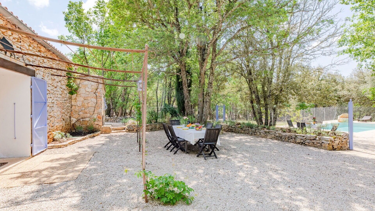 Photo of Outdoor in Regusse