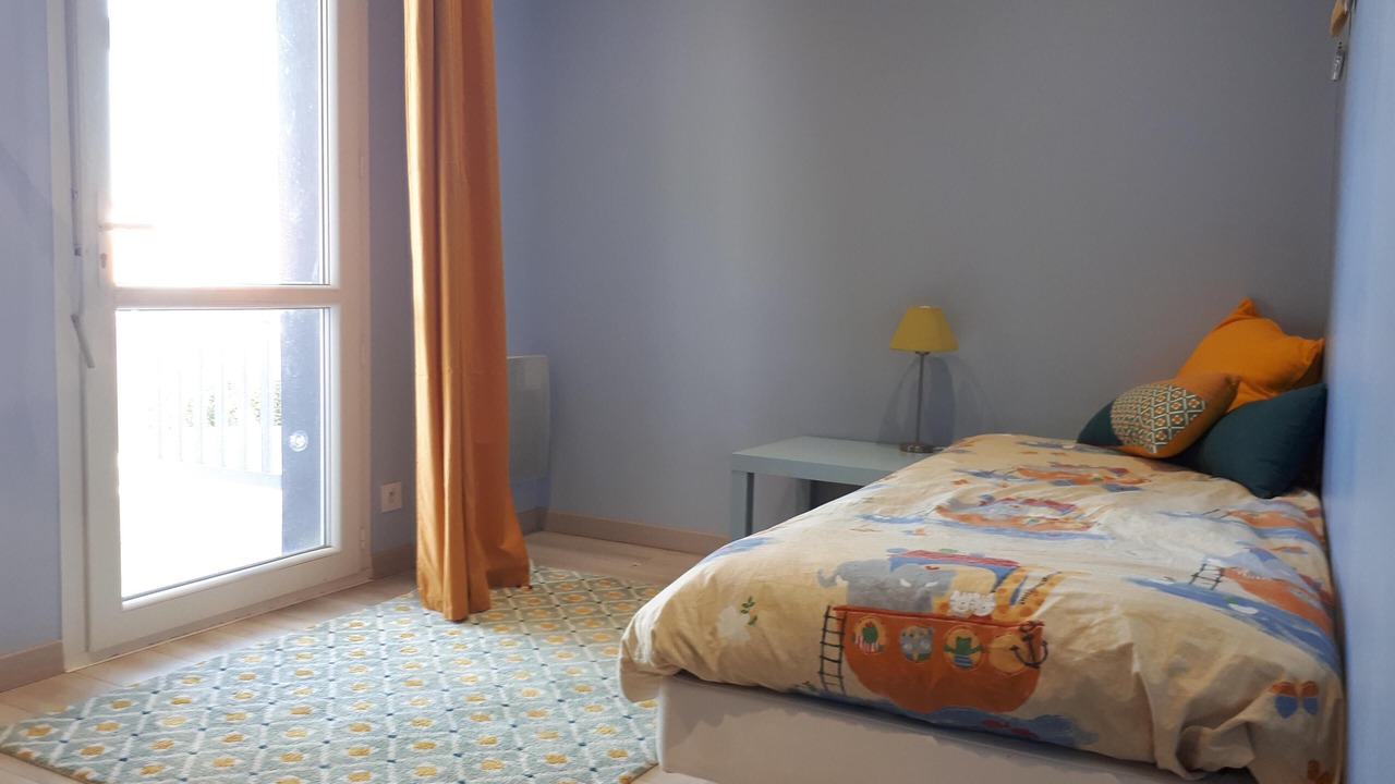 Photo of Bedroom in Saint-Esteve