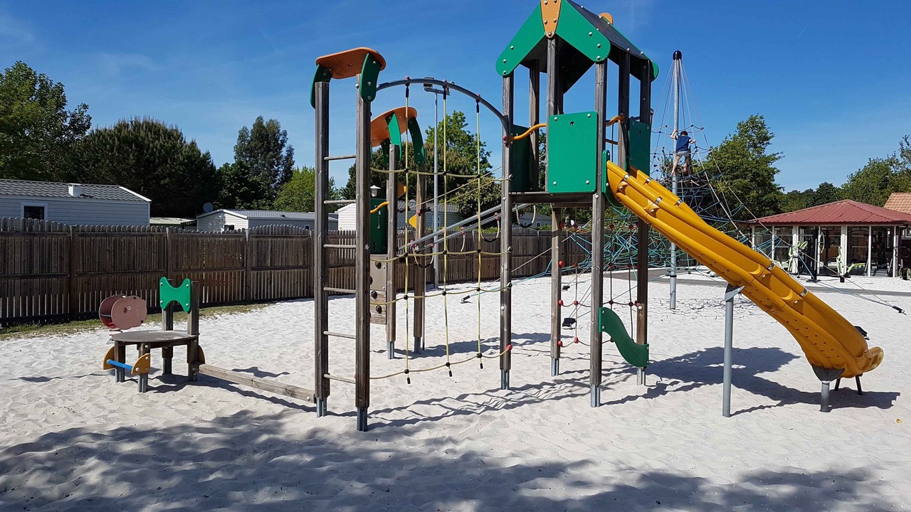 Photo of Others in Gastes