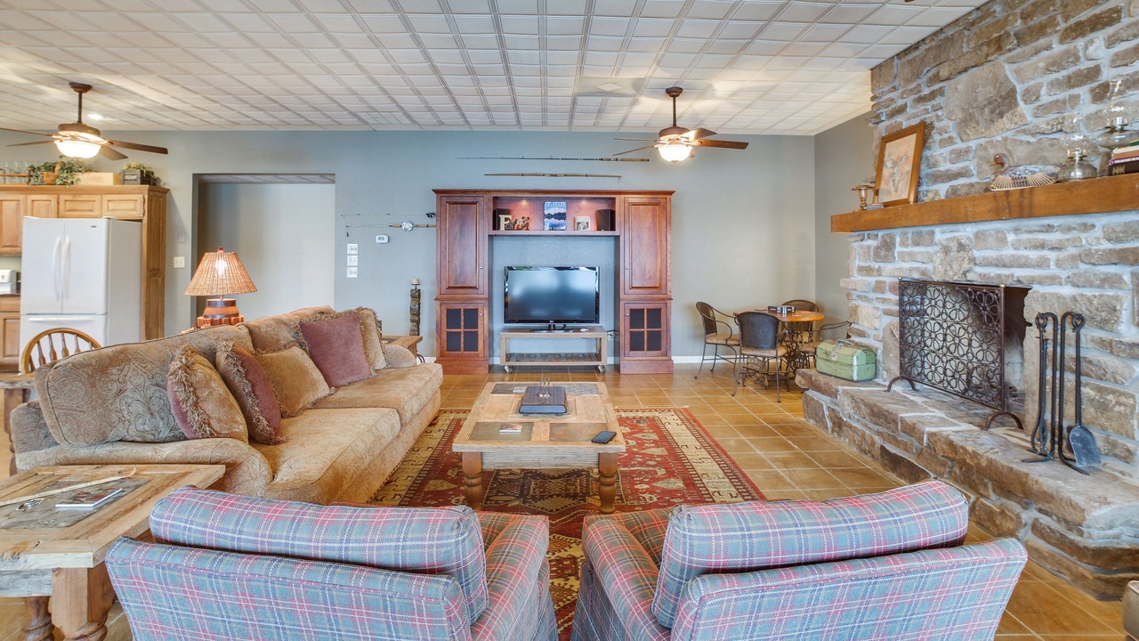 Photo of Livingroom in Garfield